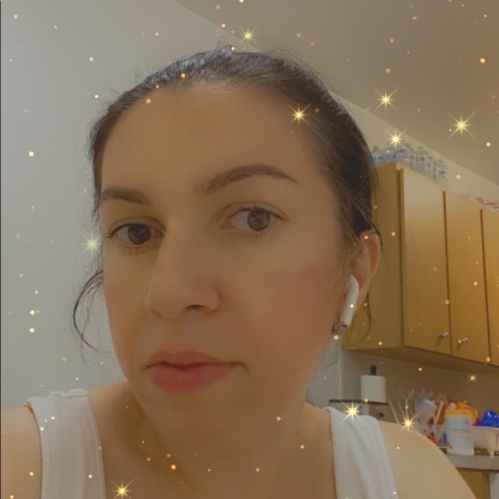 Meet your Posher, Valentina